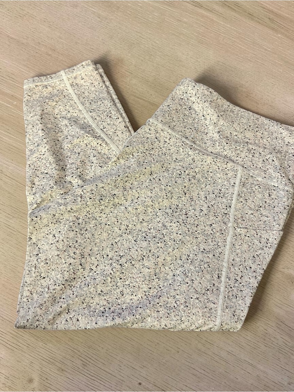 Athleta Salutation Stash Pocket Tight 3X Printed Leggings Speckled Cream